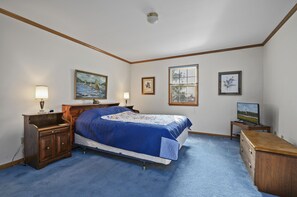 3 bedrooms, iron/ironing board, internet, wheelchair access