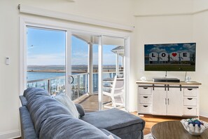 TV, DVD player - Sunset Bay 313 by Seaside Vacations & Sales (Chincoteague Island)