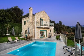 Villa Deluxe, 2 habitaciones, vista a la montaña, junto a la montaña | Alberca privada