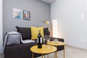 Apartment | Living area - Renovated Gem in Zografou (Zografos)