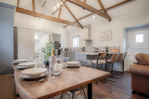 The Barn At Kiln Park - 2 Bed Cottage - Narberth