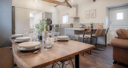 The Barn At Kiln Park - 2 Bed Cottage - Narberth