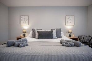 2 slaapkamers, een strijkplank/strijkijzer, wifi