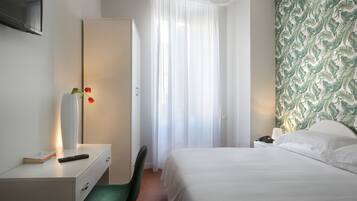 Standard Double Room | Memory-foam beds, minibar, desk, soundproofing