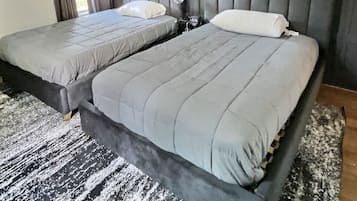 3 makuuhuonetta, silitysrauta/-lauta, internet, vuodevaatteet