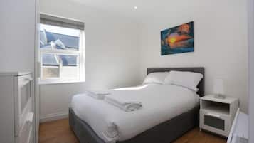 1 bedroom, travel cot, WiFi, bed sheets