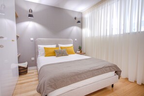 Standard Apartment | Egyptian cotton sheets, premium bedding, individually decorated - Santa Luzia Apartments By Guestify (Guimarães)