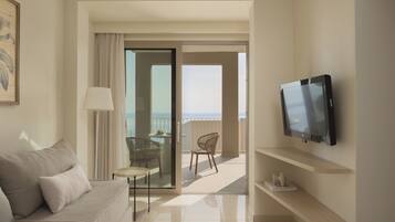 Suite Junior, 1 kamar tidur | Brankas, kedap suara, setrika/meja setrika, dan Wi-Fi gratis