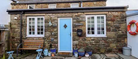 Cottage | Front of property