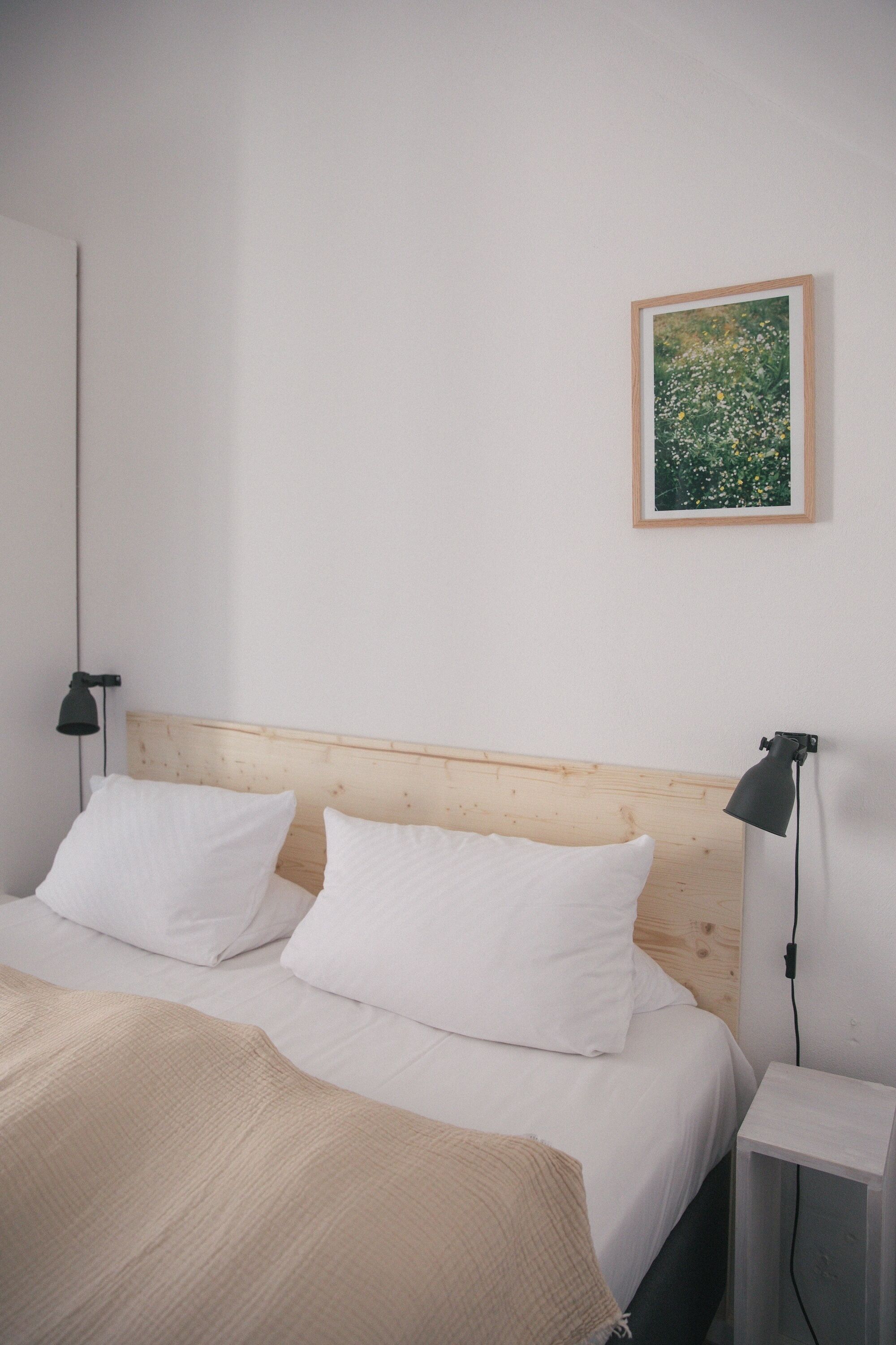 1 bedroom, travel crib, WiFi, bed sheets