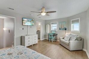 4 bedrooms, memory-foam beds, desk, blackout curtains