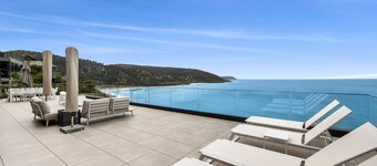 Cape Wye - Iconic Great Ocean Road Views and property