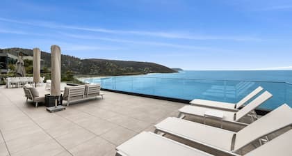 Cape Wye - Iconic Great Ocean Road Views and property