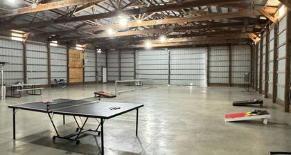 Ultimate Country Home with a 4800 sq.ft shed- pickle ball, corn hole, and more!!