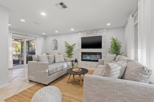 Oasis in Seminole with heated pool