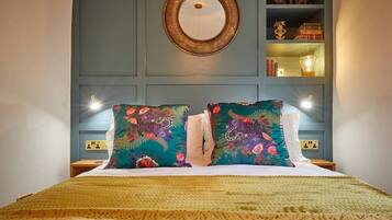 1 bedroom, desk, iron/ironing board, free WiFi