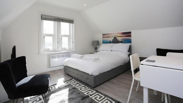 1 chambre, lit parapluie, Wi-Fi, draps fournis