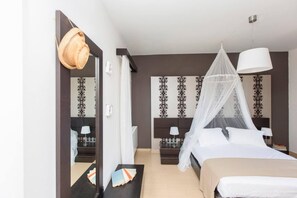 House | 4 bedrooms, iron/ironing board, free WiFi, bed sheets - Beautiful 4-bed House With Private Pool in Naxos (Naxos)
