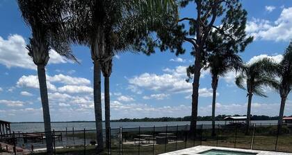 PETS STAY FREE Camp St. Cabanas on Lake Dora Unit 2