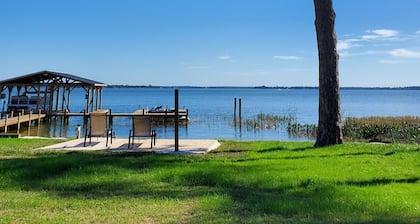 PETS STAY FREE Camp St. Cabanas on Lake Dora Unit 2