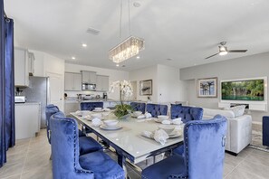Dining - ⛱ Solterra Resort - 5★ Clubhouse - Champions Gate Area - Extended Pool & Deck ✈ (Davenport)