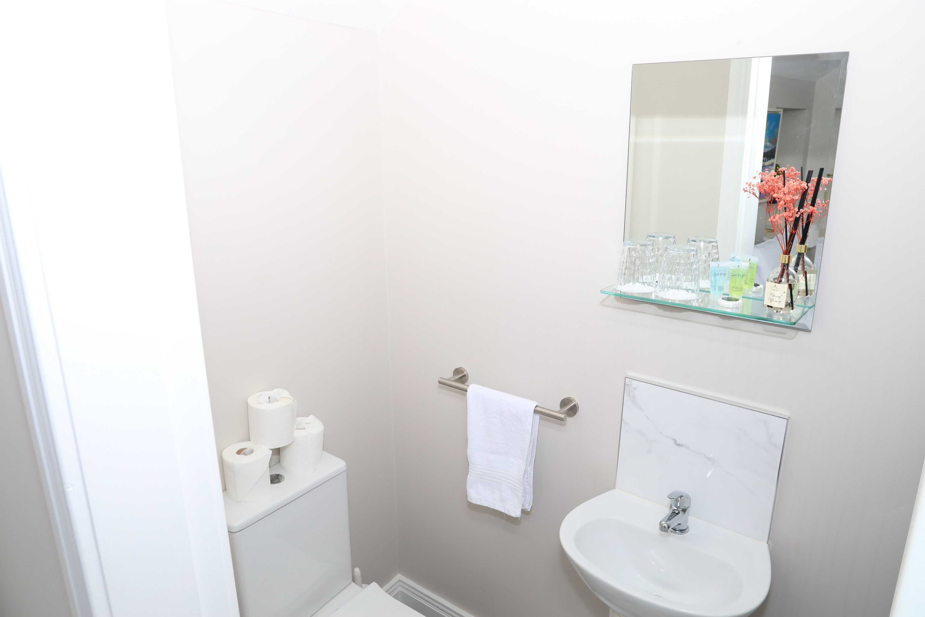 Shower, free toiletries, hair dryer, towels