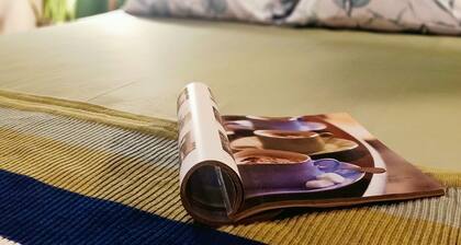 Boho Private Room wtih aircon | heart of city | BTS | stay as a local