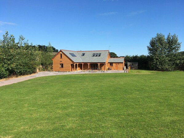 Exterior - Riverside Lodge (Watchet)