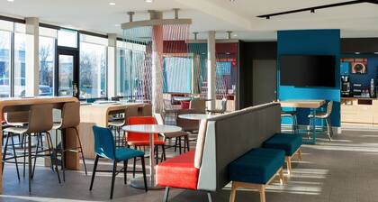 avid hotel Tulsa Hills by IHG