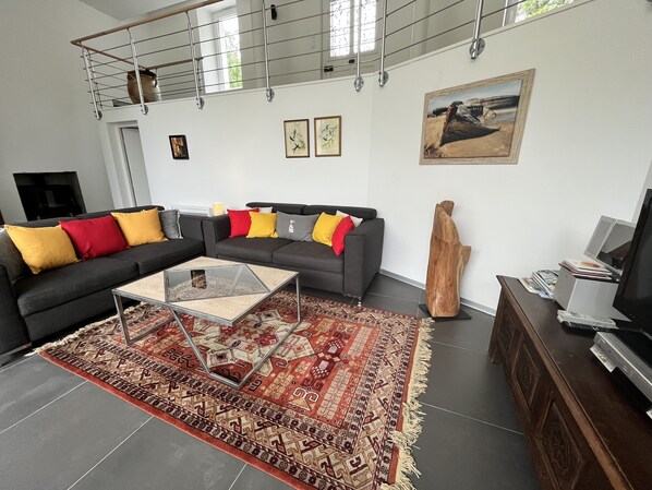 TV, stereo - TY-PONT, Magnifique Villa 4* Moderne, Beaches at 8km (Moëlan-sur-Mer)