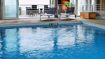 Indoor pool, outdoor pool