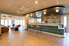 Bar (en la propiedad)