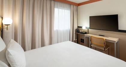 Sure Hotel by Best Western Caen Memorial