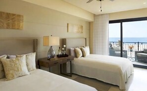 2 bedrooms, in-room safe, desk, WiFi