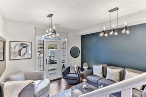 TV, Netflix, strømmetjenester og stereoanlegg