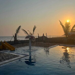 15 outdoor pools - Las delicias del paraiso  (Armeria)