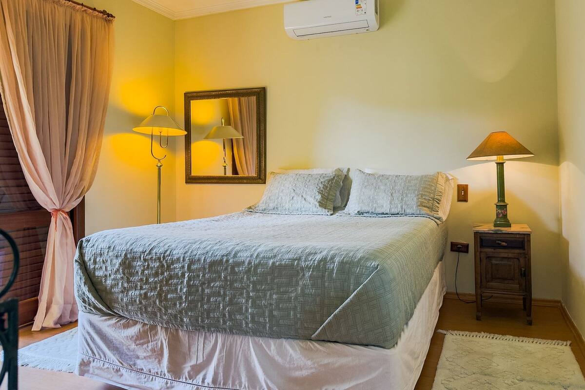 3 bedrooms, free WiFi, bed sheets