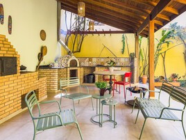 Villa básica | Restaurante al aire libre