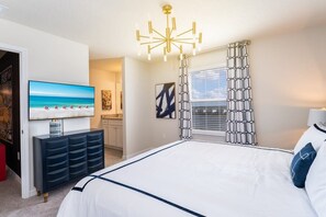 8 habitaciones, tabla de planchar con plancha, cuna de viaje y wifi