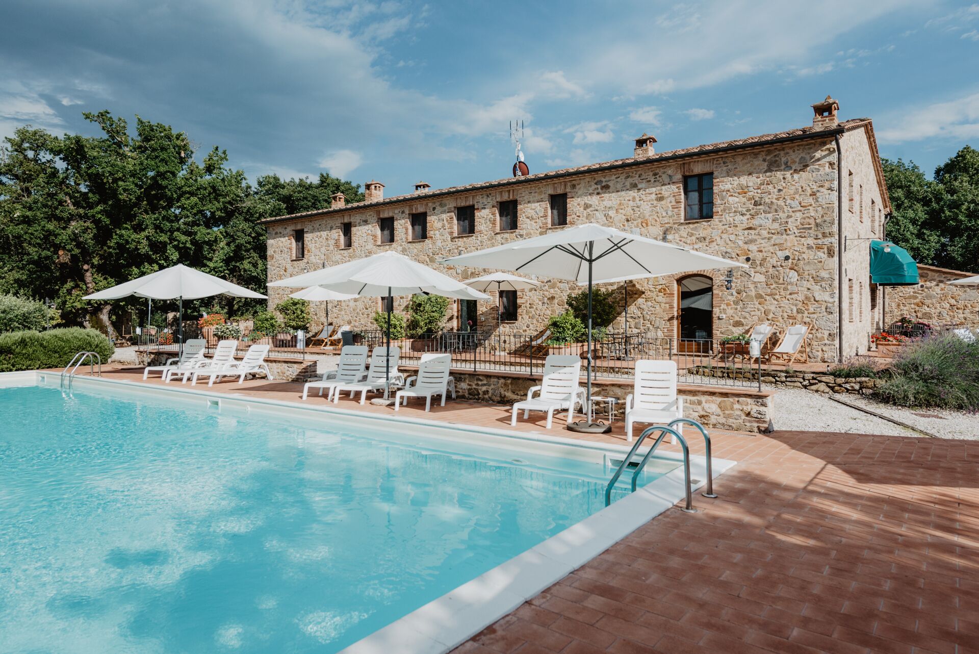 Außenpool (je nach Saison geöffnet)