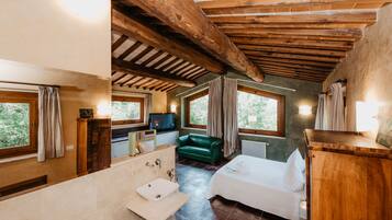 Loft Honeymoon 2 letti | 1 Schlafzimmer, kostenloses WLAN, Bettwäsche