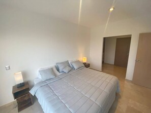 Family Condo | 3 bedrooms, free WiFi, bed sheets