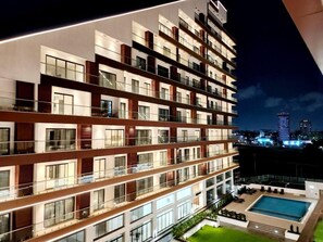 Apartment | Exterior - Impeccable & Cozy Gem-5 Star Location - Pools, Gym (Accra)