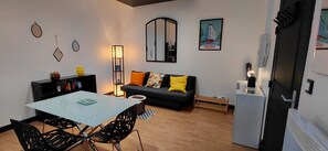 TV - Apartment in the Rotonde district (Vichy)