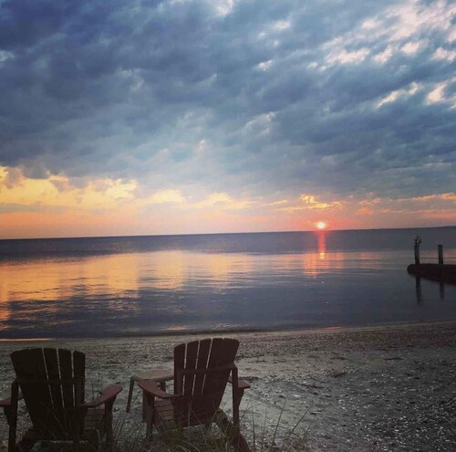 Cottage on the Bay