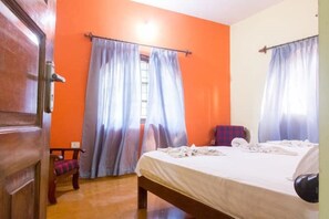 1 chambre, coffre-fort, fer et planche à repasser