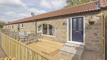Cottage | Front of property
