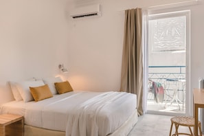 Superior-Zimmer | 1 Schlafzimmer, Minibar, Schreibtisch, schallisolierte Zimmer