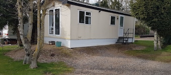 Robin Hood Retreat 2 Bedroom Chalet Free Parking