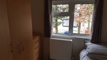 2 bedrooms, bed sheets
